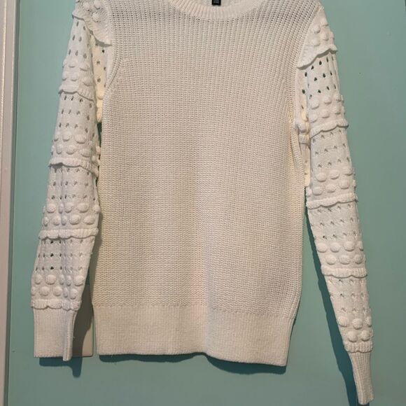 INC International Concepts Size Small White Crew Neck Sweater with Lace Sleeves - Picture 1 of 4
